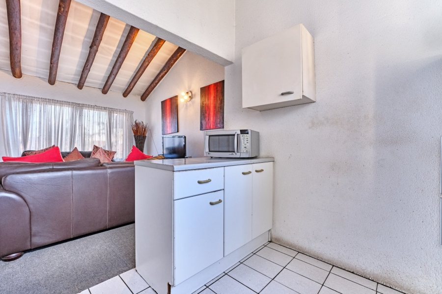 2 Bedroom Property for Sale in Lonehill Gauteng