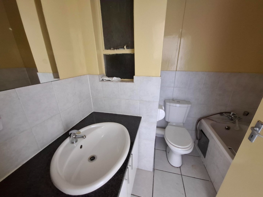 2 Bedroom Property for Sale in Menlyn Gauteng