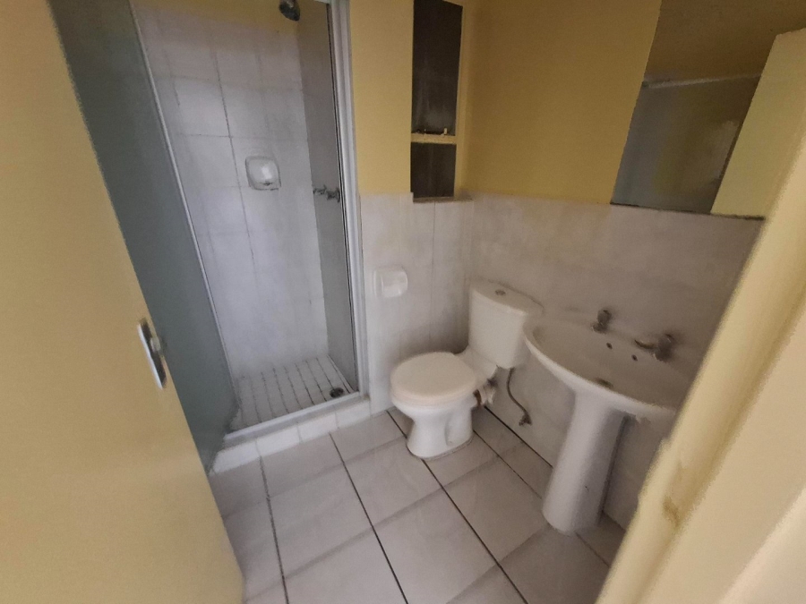 2 Bedroom Property for Sale in Menlyn Gauteng
