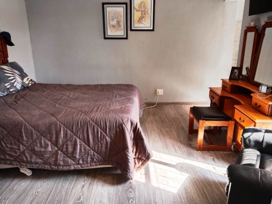 2 Bedroom Property for Sale in De Klerkshof Gauteng