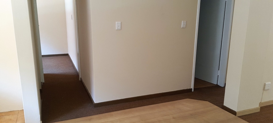To Let 2 Bedroom Property for Rent in Die Hoewes Gauteng