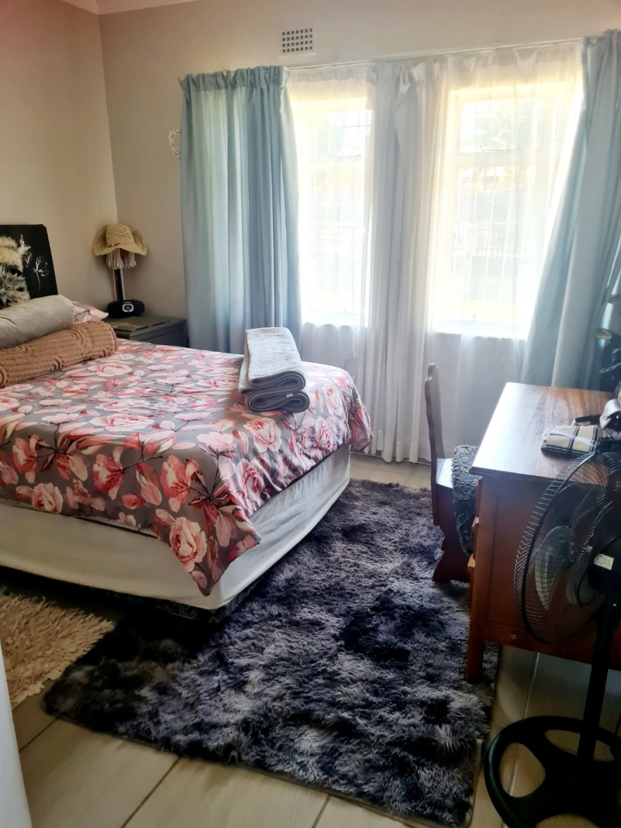 3 Bedroom Property for Sale in Vanderbijlpark SW 5 Gauteng