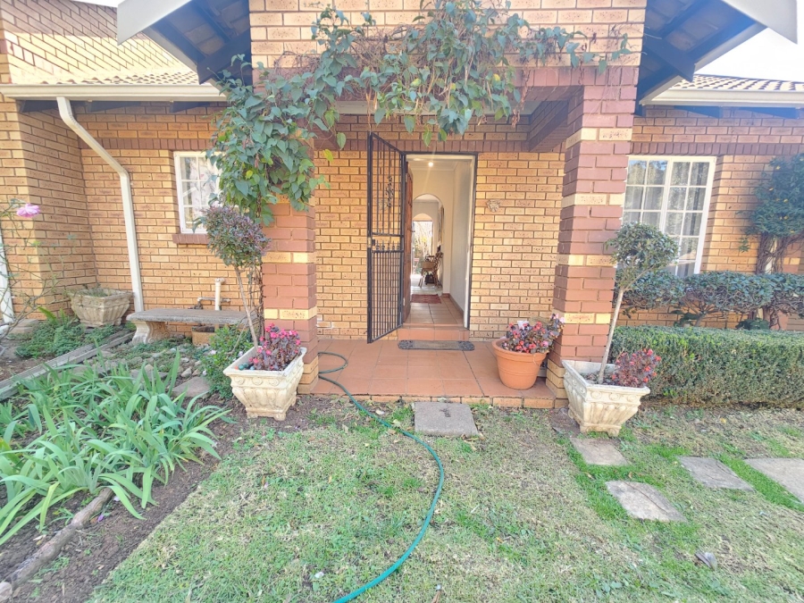 2 Bedroom Property for Sale in Clubview Gauteng