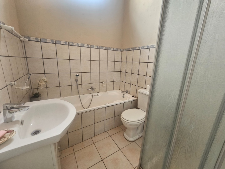 2 Bedroom Property for Sale in Clubview Gauteng