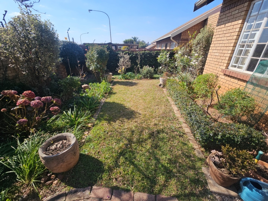 2 Bedroom Property for Sale in Clubview Gauteng