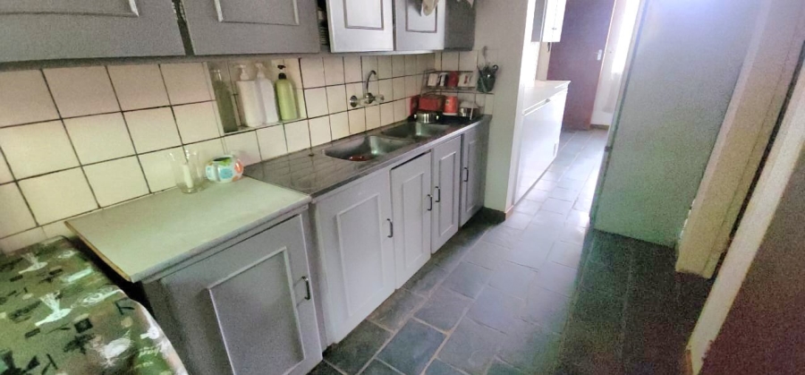 9 Bedroom Property for Sale in Schurveberg Gauteng