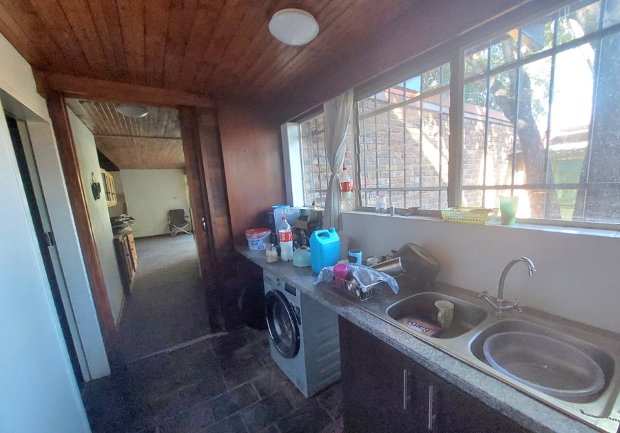 9 Bedroom Property for Sale in Schurveberg Gauteng