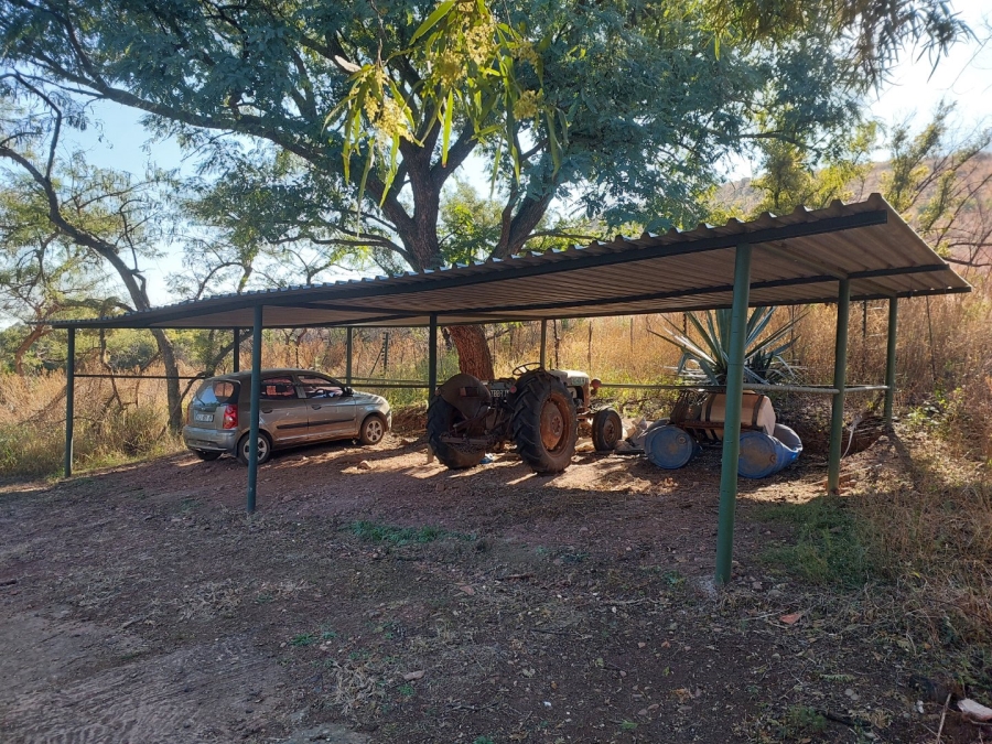 9 Bedroom Property for Sale in Schurveberg Gauteng