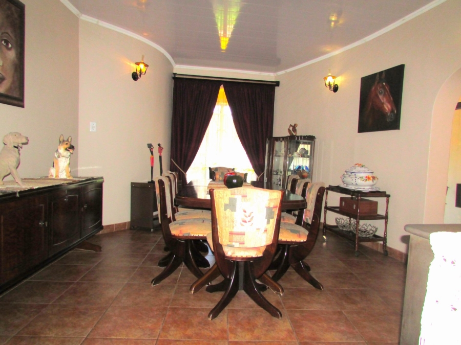 4 Bedroom Property for Sale in Vanderbijlpark SW 5 Gauteng