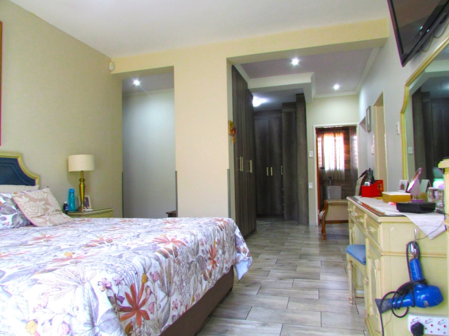 4 Bedroom Property for Sale in Vanderbijlpark SW 5 Gauteng
