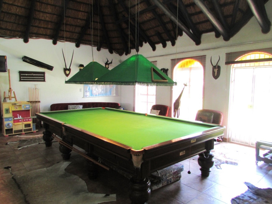 4 Bedroom Property for Sale in Vanderbijlpark SW 5 Gauteng