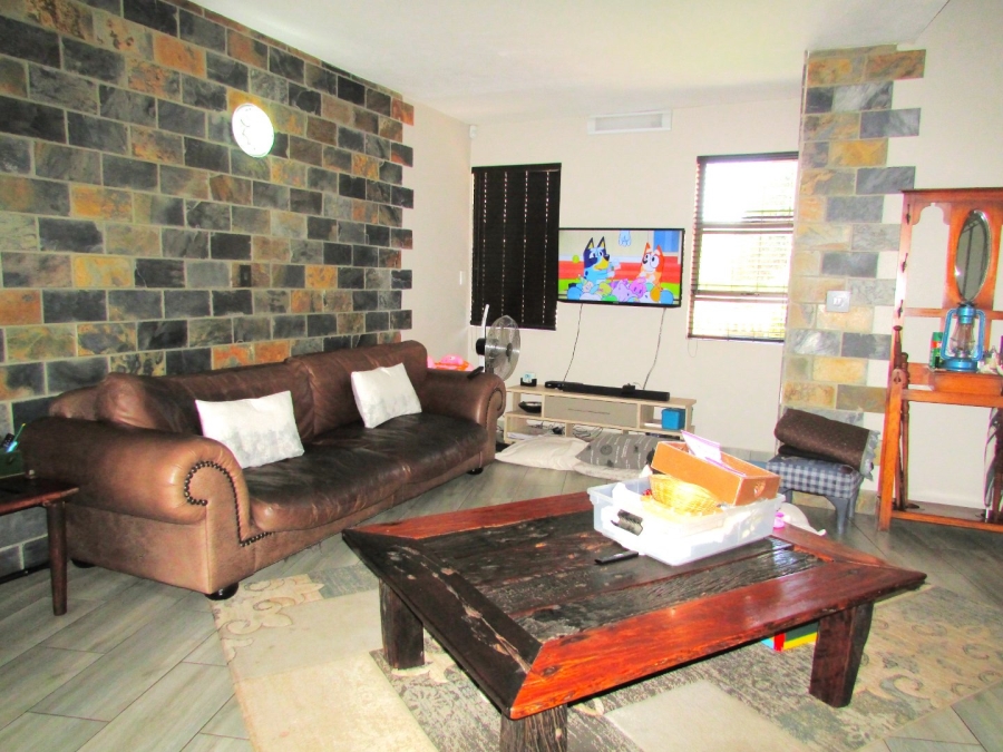 4 Bedroom Property for Sale in Vanderbijlpark SW 5 Gauteng