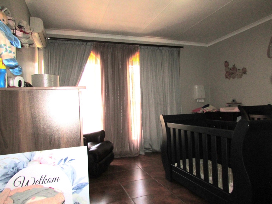 4 Bedroom Property for Sale in Vanderbijlpark SW 5 Gauteng