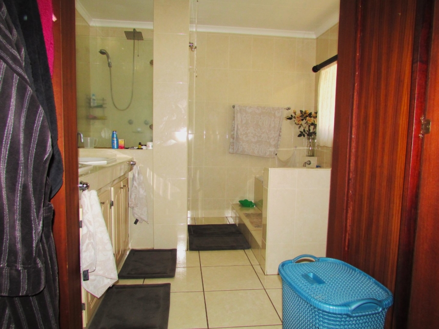 4 Bedroom Property for Sale in Vanderbijlpark SW 5 Gauteng