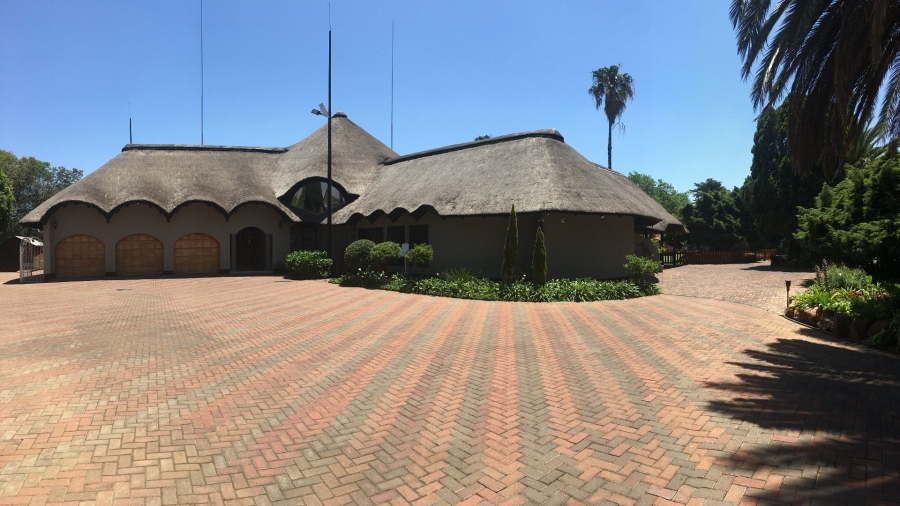 4 Bedroom Property for Sale in Vanderbijlpark SW 5 Gauteng