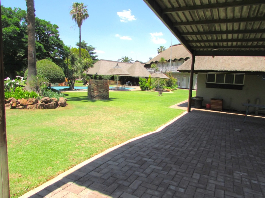 4 Bedroom Property for Sale in Vanderbijlpark SW 5 Gauteng