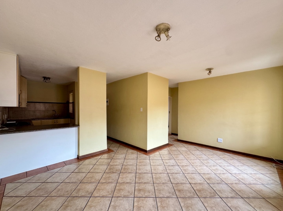 2 Bedroom Property for Sale in Die Hoewes Gauteng