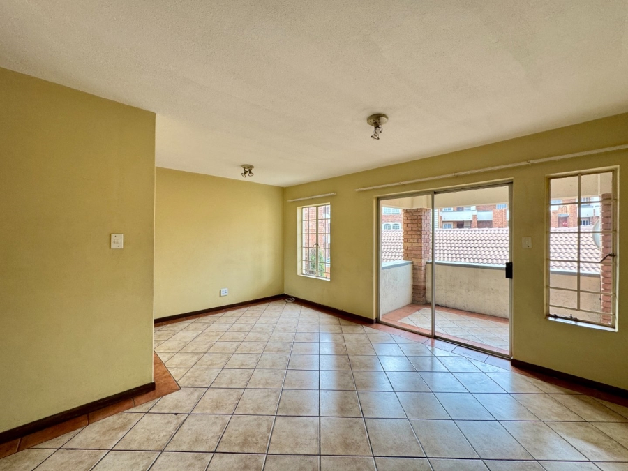 2 Bedroom Property for Sale in Die Hoewes Gauteng