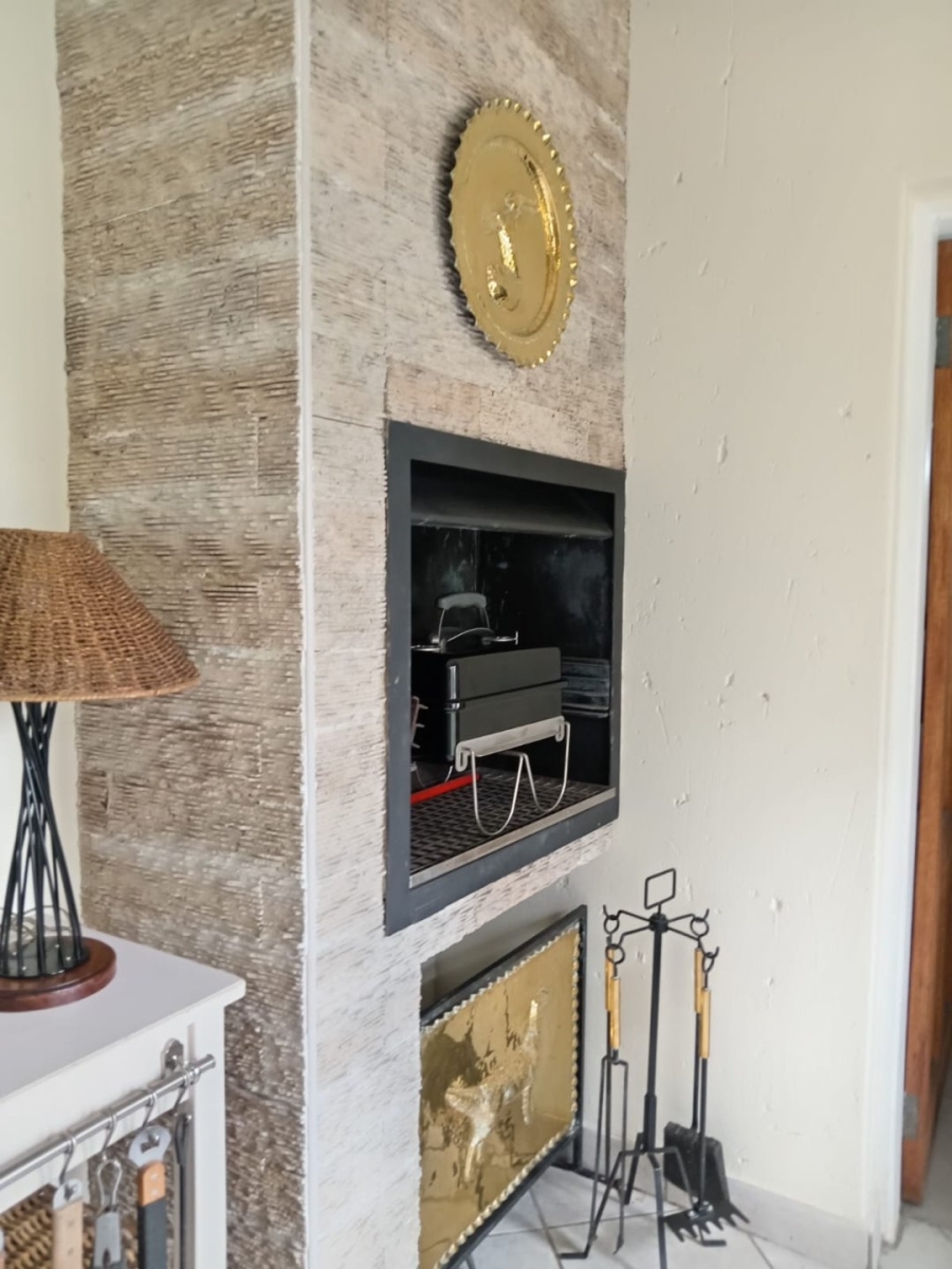 2 Bedroom Property for Sale in Goedeburg Gauteng