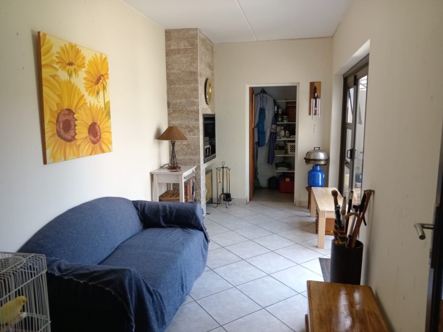 2 Bedroom Property for Sale in Goedeburg Gauteng