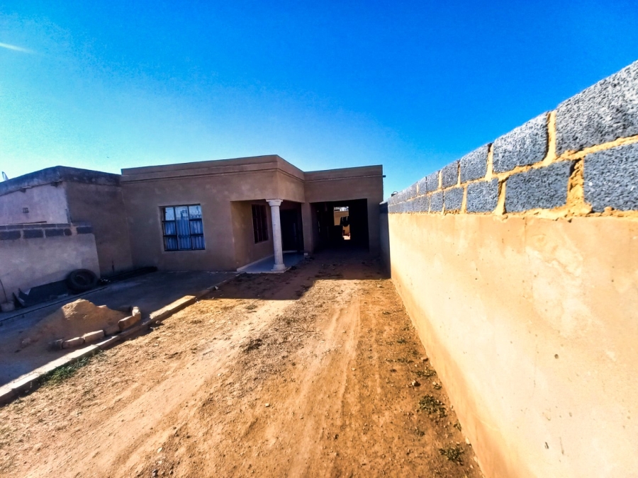 2 Bedroom Property for Sale in Rondebult Gauteng