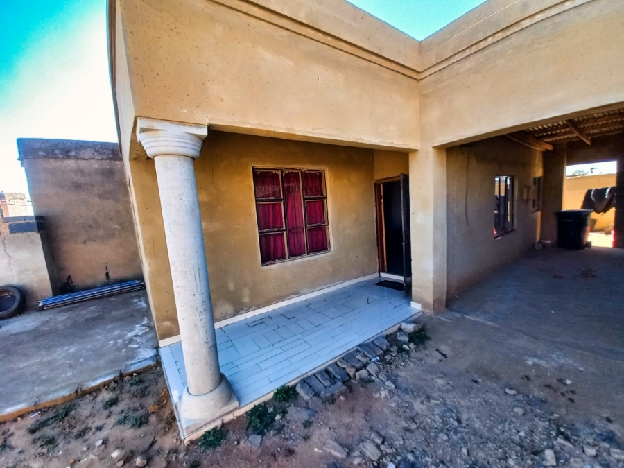 2 Bedroom Property for Sale in Rondebult Gauteng