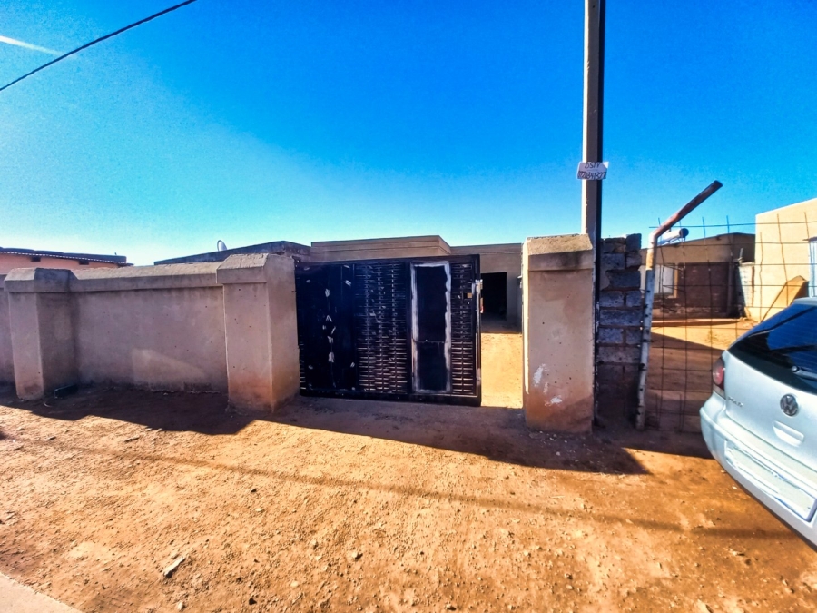 2 Bedroom Property for Sale in Rondebult Gauteng