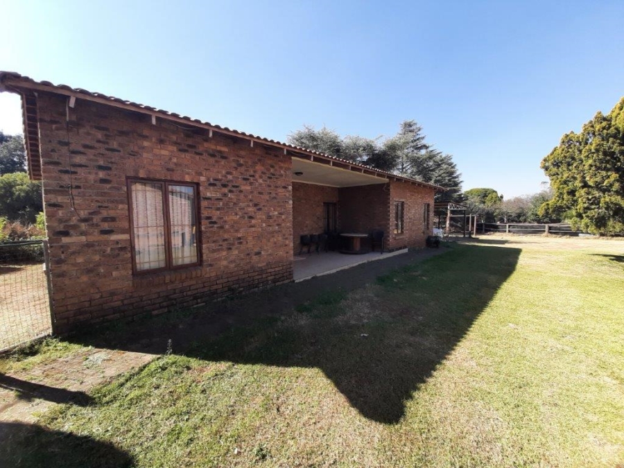 5 Bedroom Property for Sale in Randjesfontein A H Gauteng