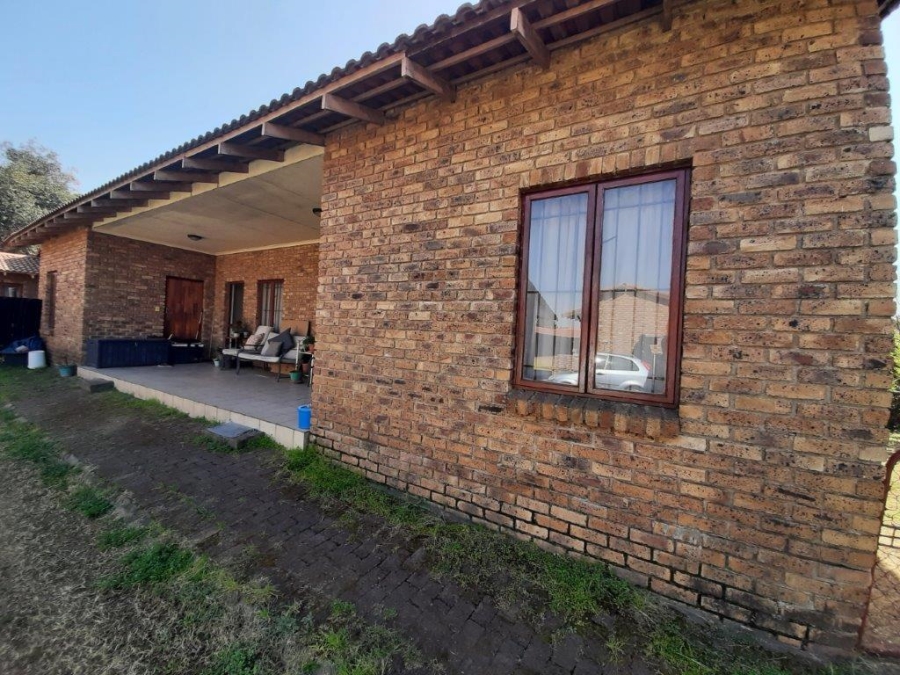 5 Bedroom Property for Sale in Randjesfontein A H Gauteng