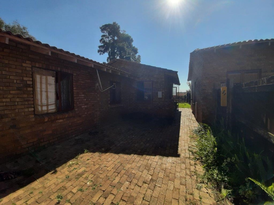 5 Bedroom Property for Sale in Randjesfontein A H Gauteng
