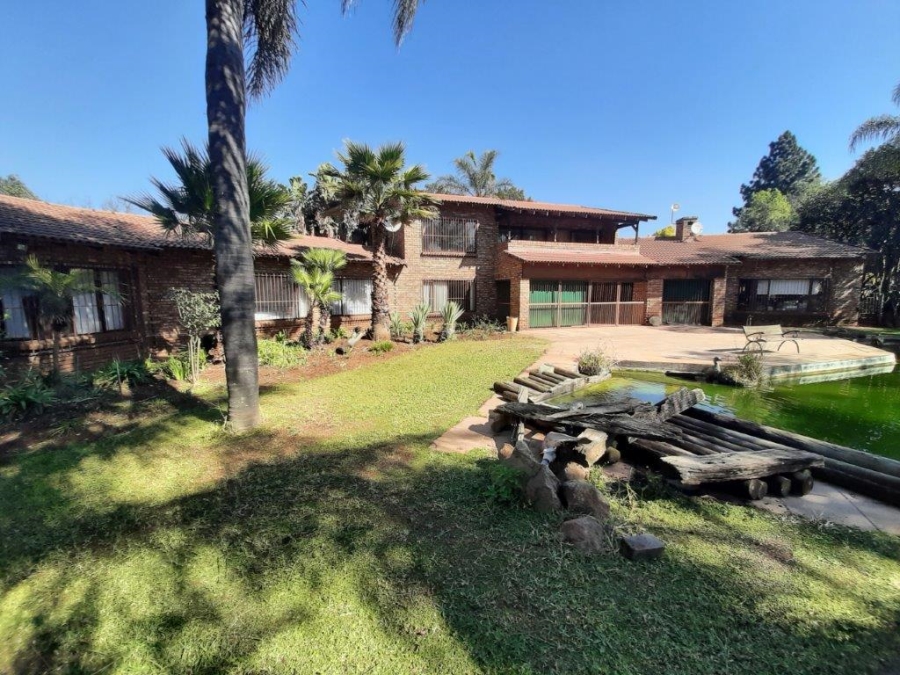 5 Bedroom Property for Sale in Randjesfontein A H Gauteng