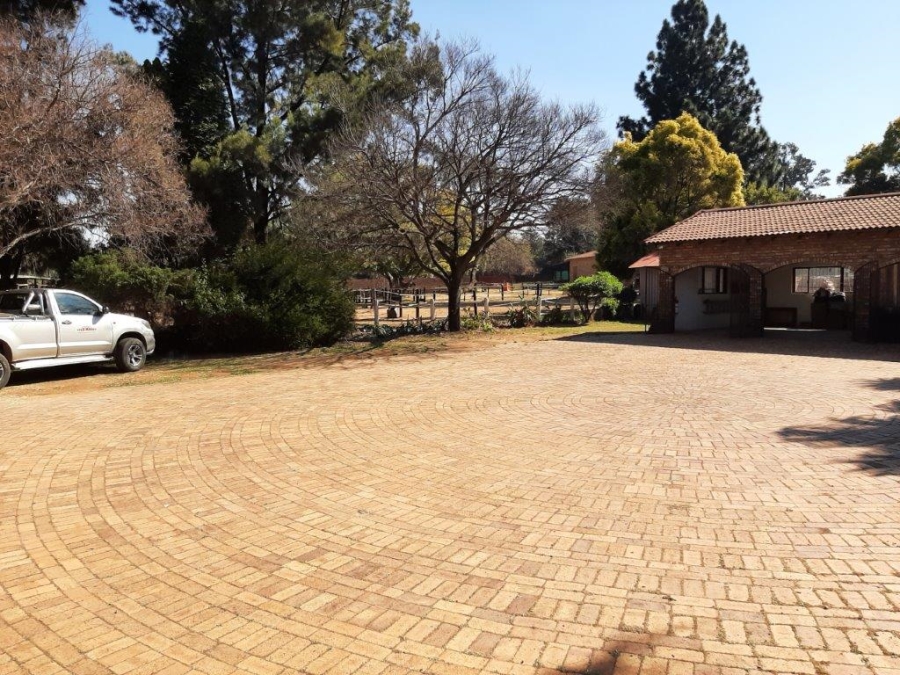5 Bedroom Property for Sale in Randjesfontein A H Gauteng