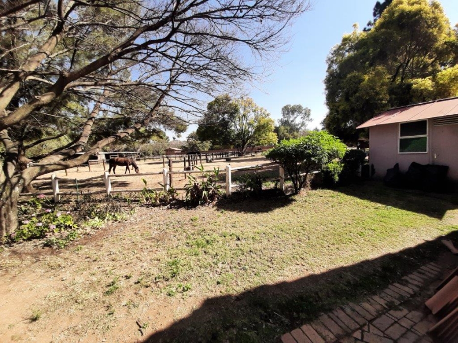 5 Bedroom Property for Sale in Randjesfontein A H Gauteng