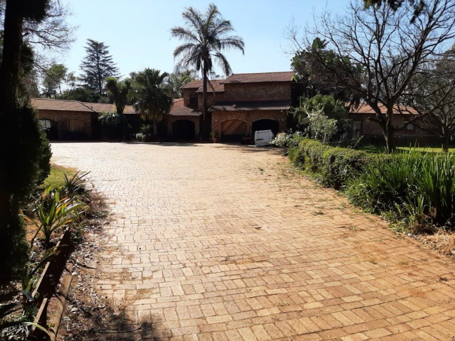 5 Bedroom Property for Sale in Randjesfontein A H Gauteng