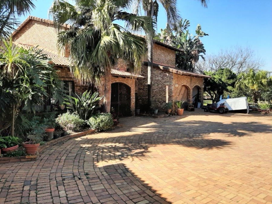 5 Bedroom Property for Sale in Randjesfontein A H Gauteng