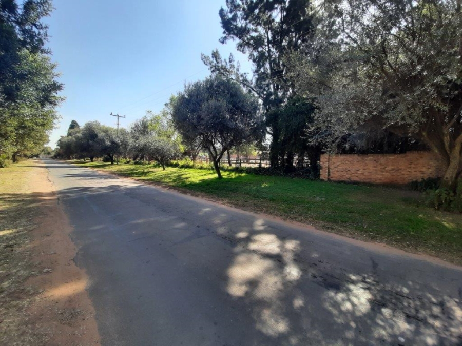 5 Bedroom Property for Sale in Randjesfontein A H Gauteng