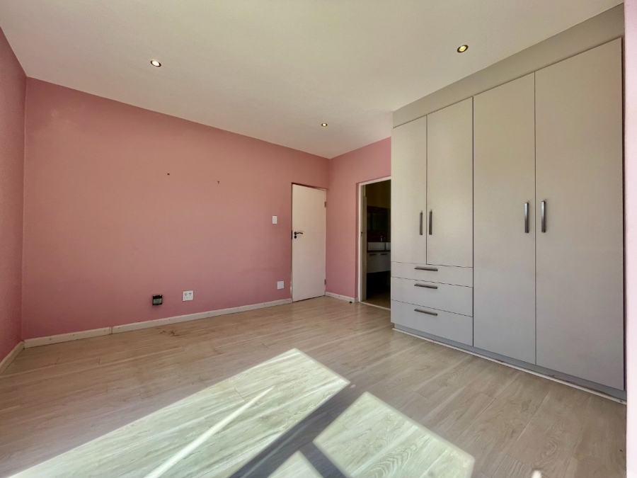 To Let 4 Bedroom Property for Rent in Northgate Gauteng
