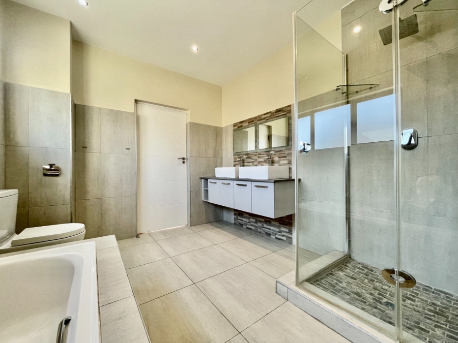To Let 4 Bedroom Property for Rent in Northgate Gauteng