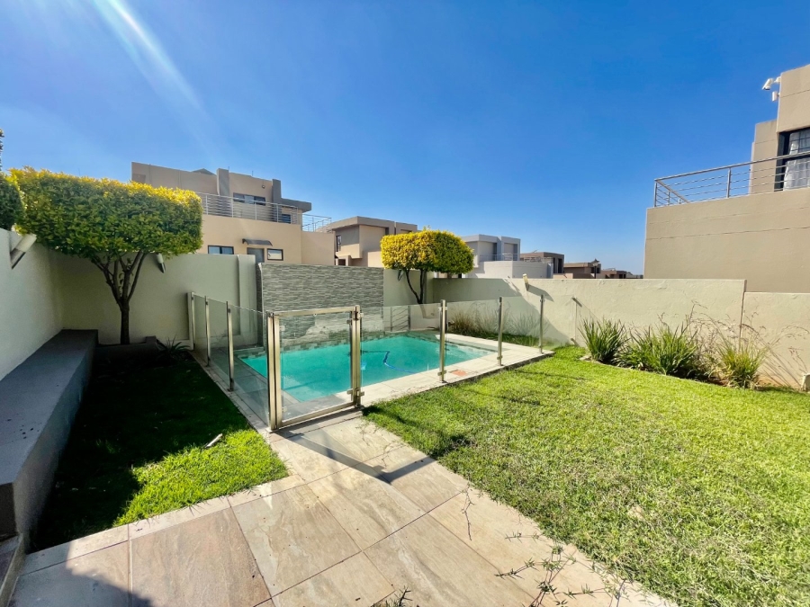 To Let 4 Bedroom Property for Rent in Northgate Gauteng