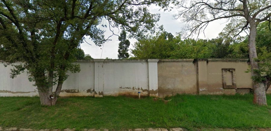  Bedroom Property for Sale in Senderwood Gauteng