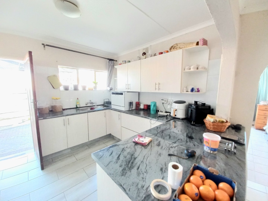 2 Bedroom Property for Sale in De Klerkshof Gauteng