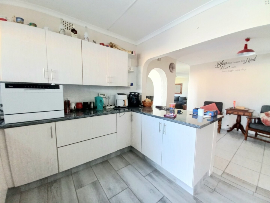 2 Bedroom Property for Sale in De Klerkshof Gauteng