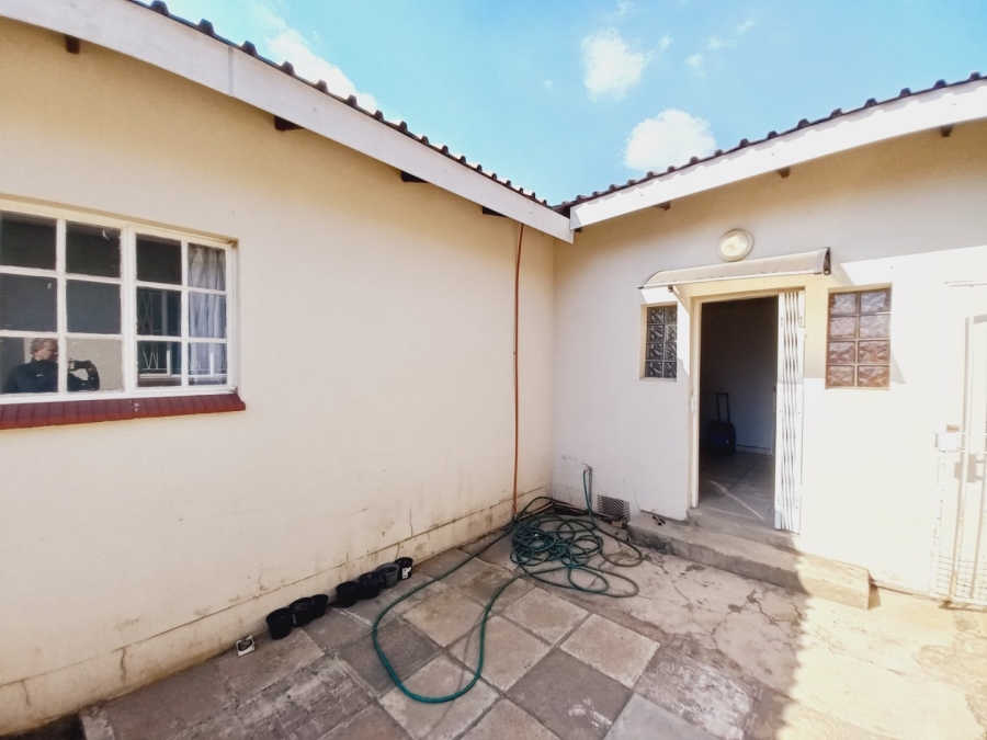2 Bedroom Property for Sale in De Klerkshof Gauteng