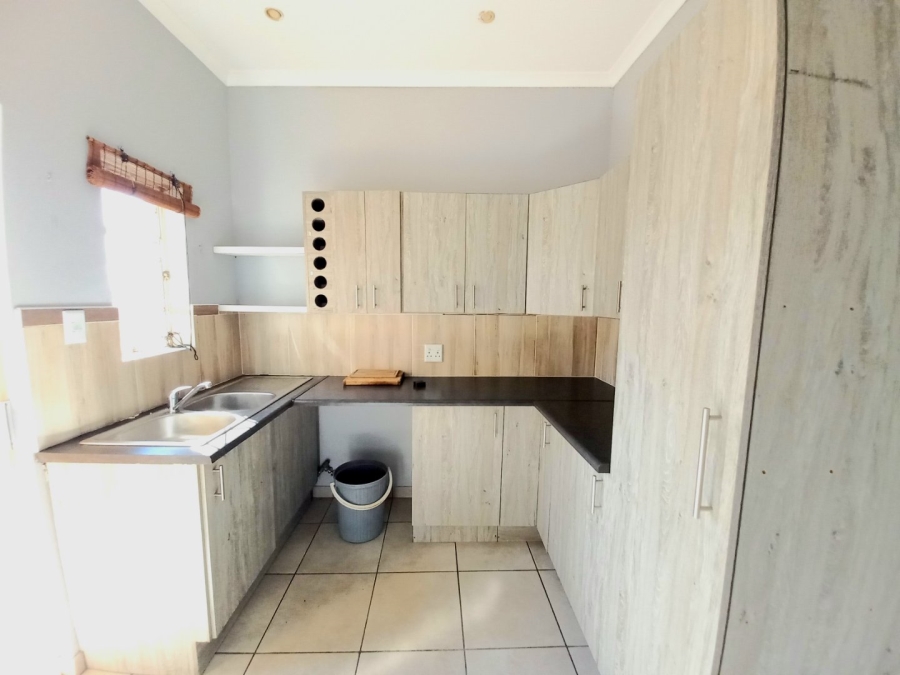 2 Bedroom Property for Sale in De Klerkshof Gauteng