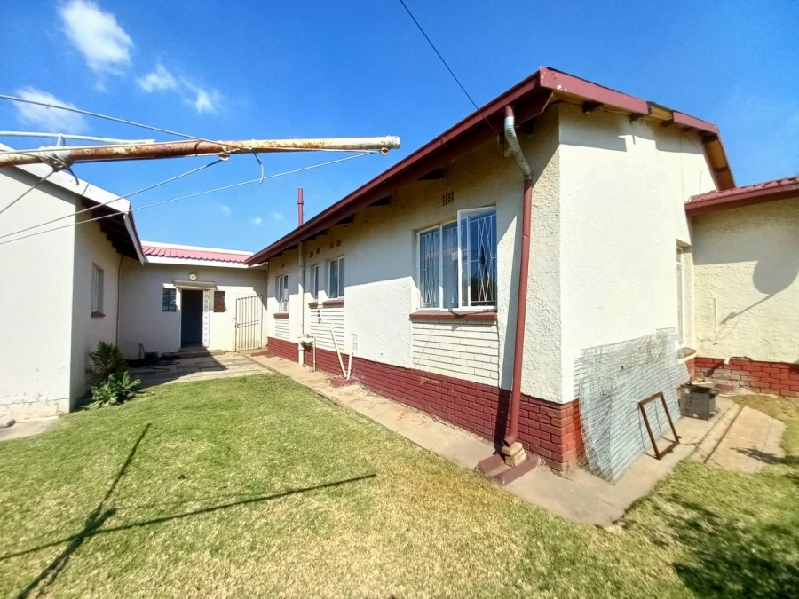 2 Bedroom Property for Sale in De Klerkshof Gauteng