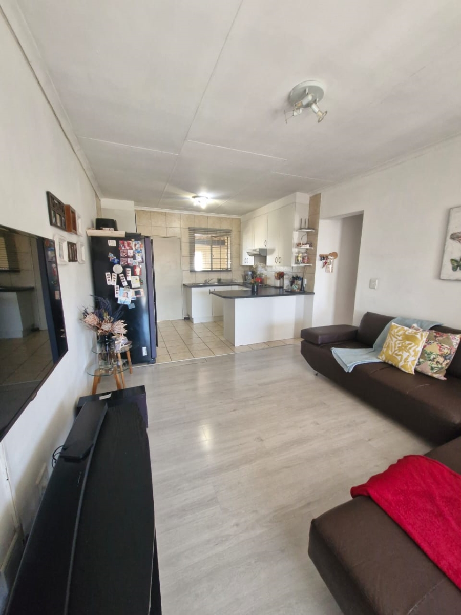2 Bedroom Property for Sale in North Riding Gauteng