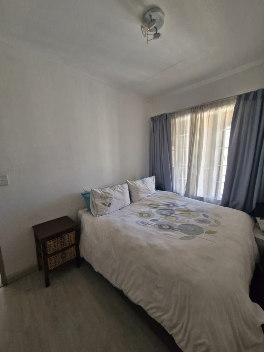 2 Bedroom Property for Sale in North Riding Gauteng