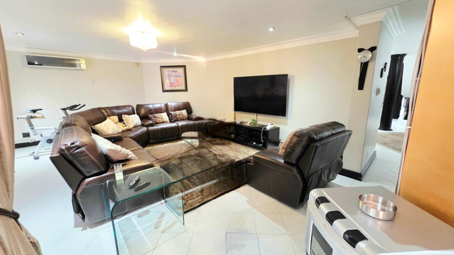4 Bedroom Property for Sale in Claudius Gauteng