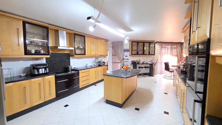 4 Bedroom Property for Sale in Claudius Gauteng