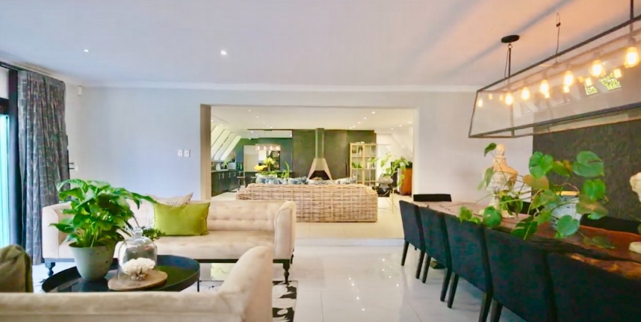 6 Bedroom Property for Sale in Doornkloof Gauteng